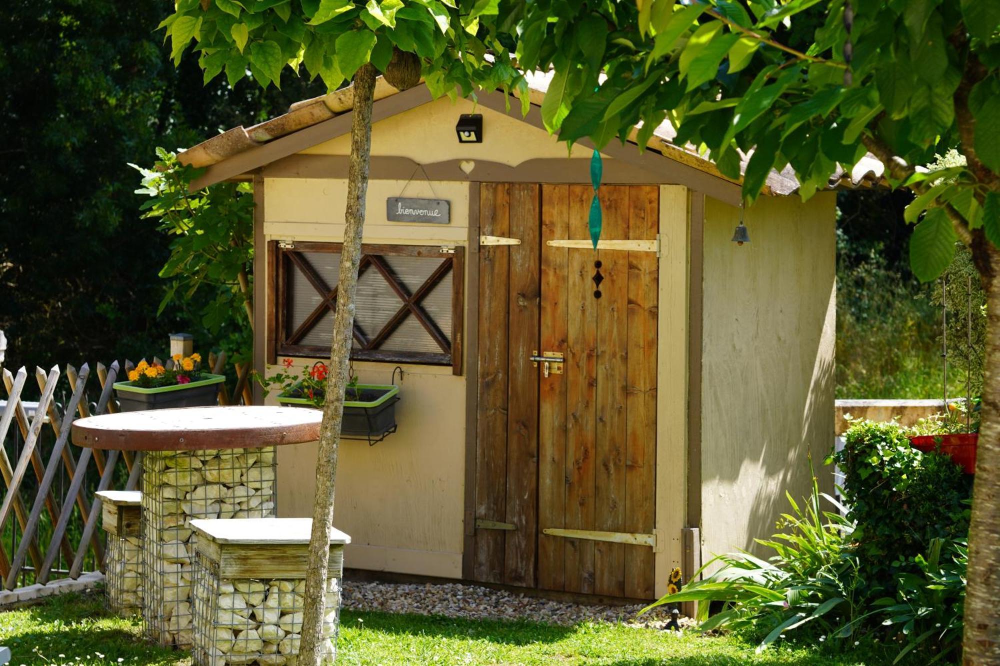 La Girondine Bed & Breakfast Galgon Exterior photo